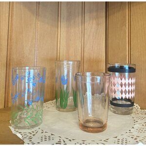 Vintage Swanky Swigs Juice Glasses Mismatched Set of 4 Pink Blue Floral Retro